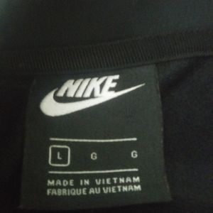 Large just do it nike zip up
